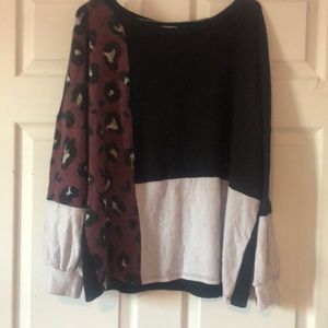 Haptics holly Harper sweater size large